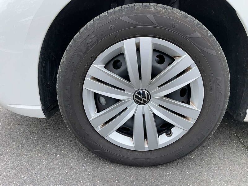 Volkswagen Caddy California 5-Sitzer Motor: 2.0 l TDI EU6 SCR 90 kW Getriebe: 6-Gang-Schal