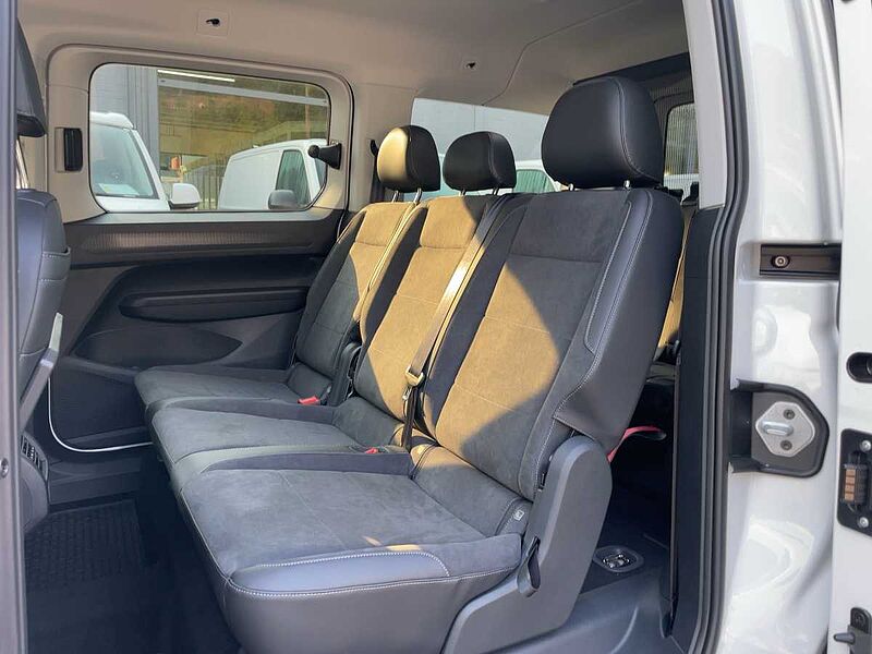 Volkswagen Caddy Maxi 7-Sitze Style 2.0 TDI ACC LM AHK Style