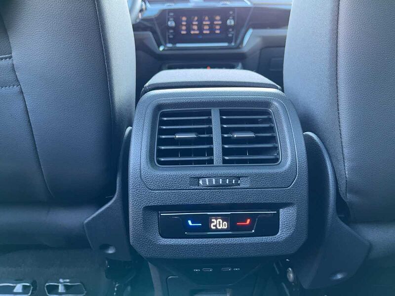 Volkswagen Touran Highline 2.0 l TDI DSG