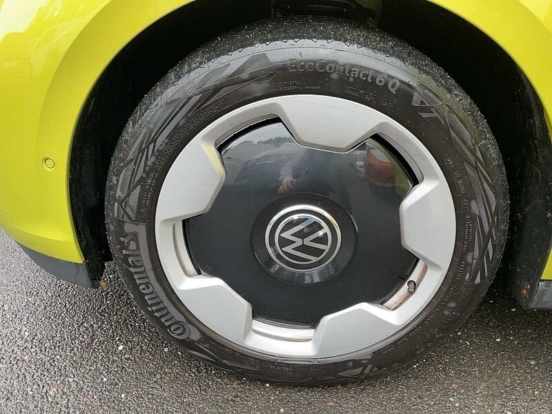 Volkswagen ID. Buzz Pro AHK ACC FLA Kam. AUT el. Heck W