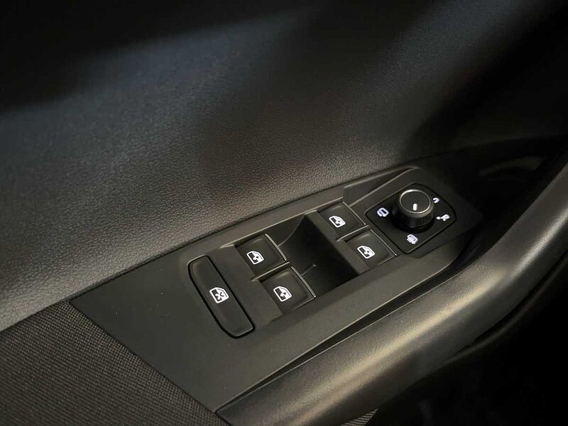 Volkswagen Polo R-Line 1.0 l TSI OPF DSG