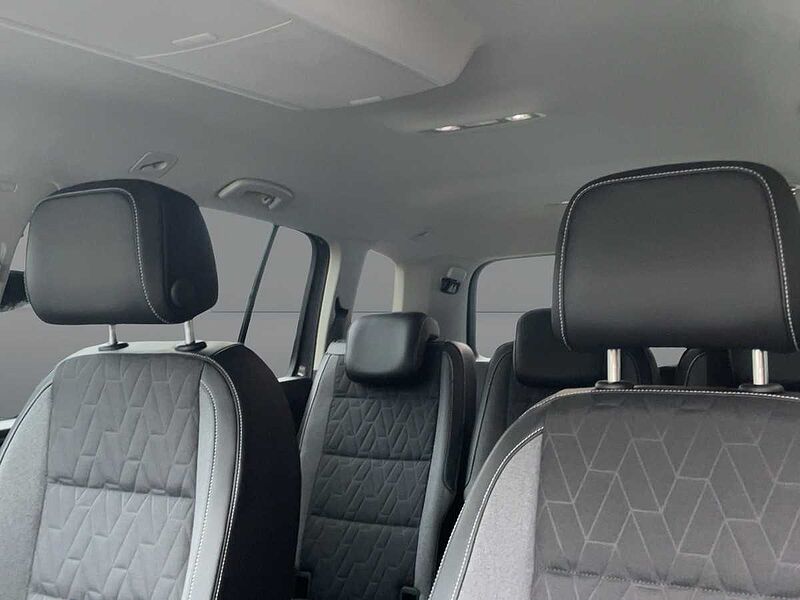 Volkswagen Touran BMT 1.5 TSI Comfortline LED AHK Navi ACC Comfortline