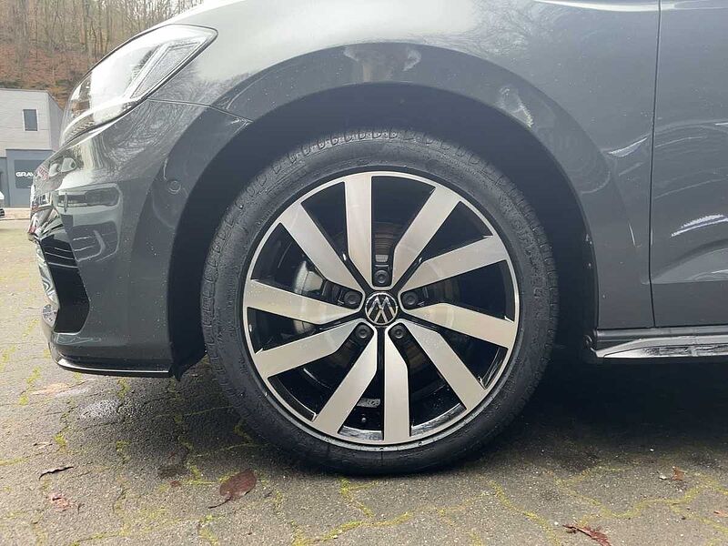 Volkswagen Touran BMT 1.5 TSI Comfortline LED AHK Navi ACC Comfortline