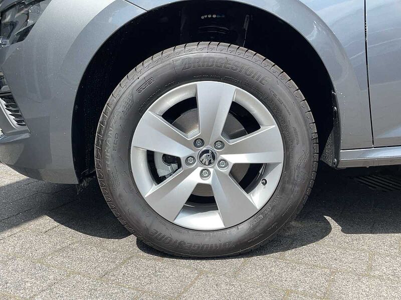 SKODA Kamiq 1.0 TSI Essence LM LED W-Paket PDC Essence