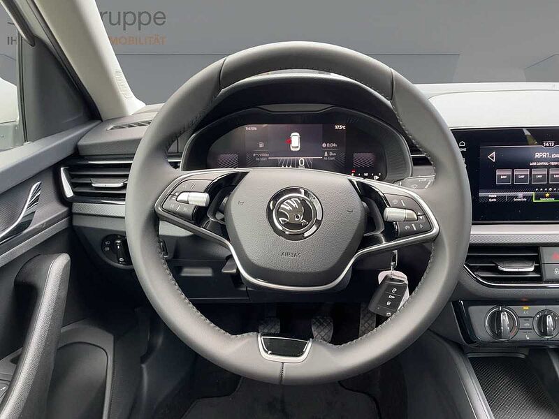 SKODA Kamiq 1.0 TSI Essence SpurH LED PDC LM SHZ Essence