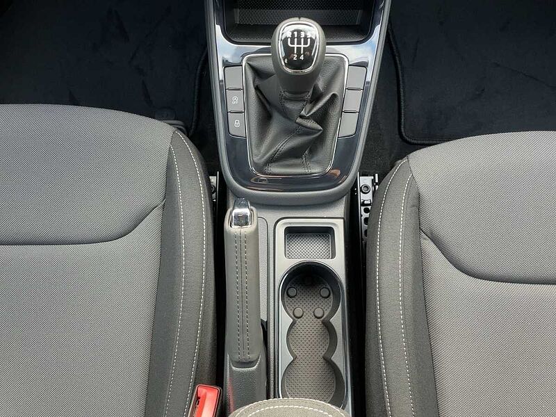 SKODA Fabia 1.0 TSI Selection LED PDC Selection