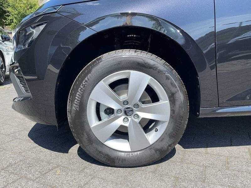 SKODA Kamiq 1.0 TSI Essence SpurH LED PDC LM SHZ Essence