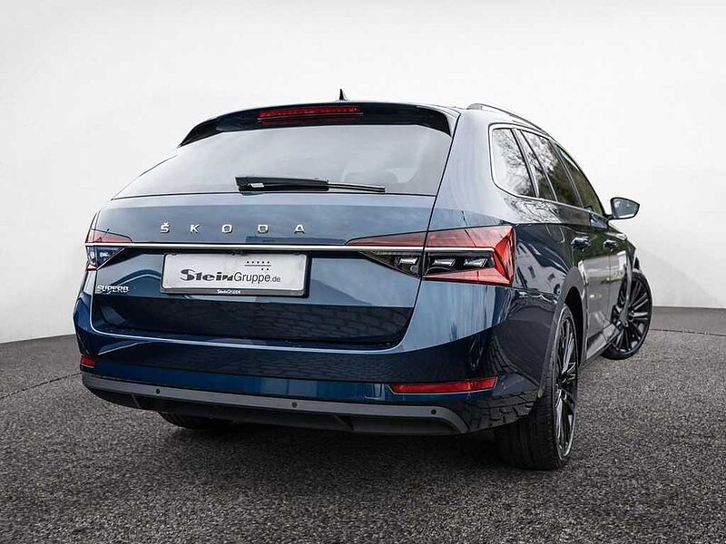 SKODA Superb Combi 2.0 TDI Style ACC Pano > UPE 61.860€ Style