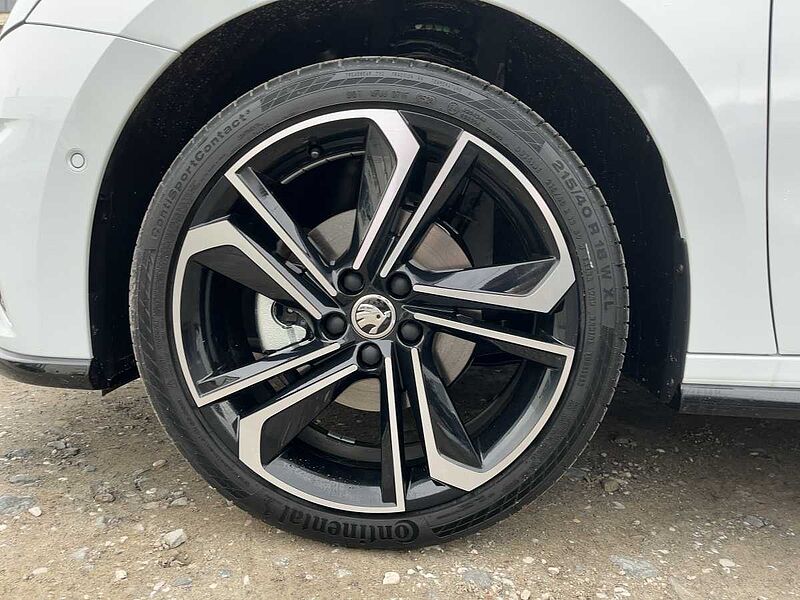 SKODA Fabia 1.0 TSI Monte Carlo ACC Navi Virt LED PDC Monte Carlo