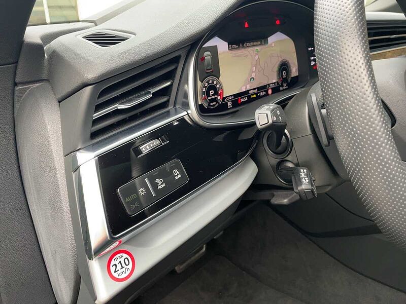 Audi SQ8 4.0 quattro TFSI ACC AHK Virt Navi PDC HUD TFSI