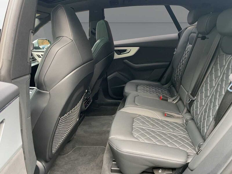 Audi SQ8 4.0 quattro TFSI ACC AHK Virt Navi PDC HUD TFSI