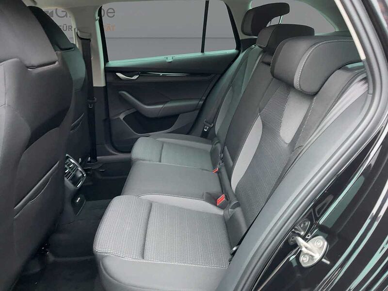 SKODA Octavia Combi 110kW 2.0 TDI Selection AHK ACC W