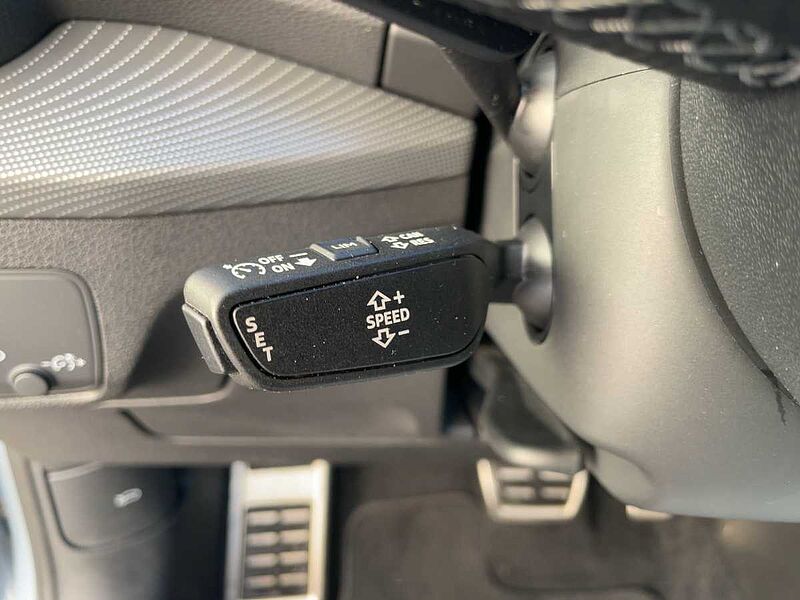 Audi Q2 35 2.0 TDI S-Line Navi LED PDC Leder Sonos S S-Line