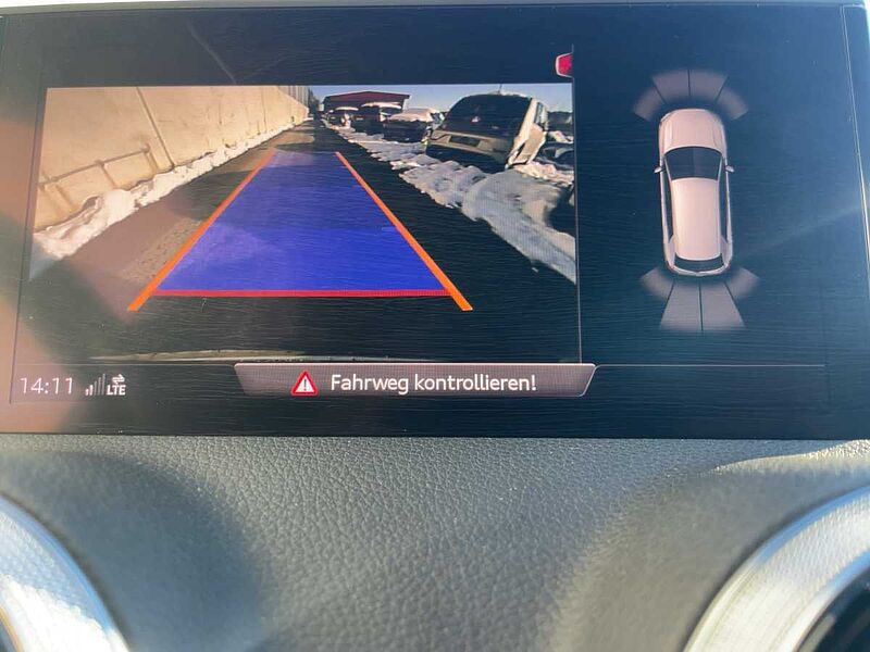 Audi Q2 35 2.0 TDI S-Line Navi LED PDC Leder Sonos S S-Line