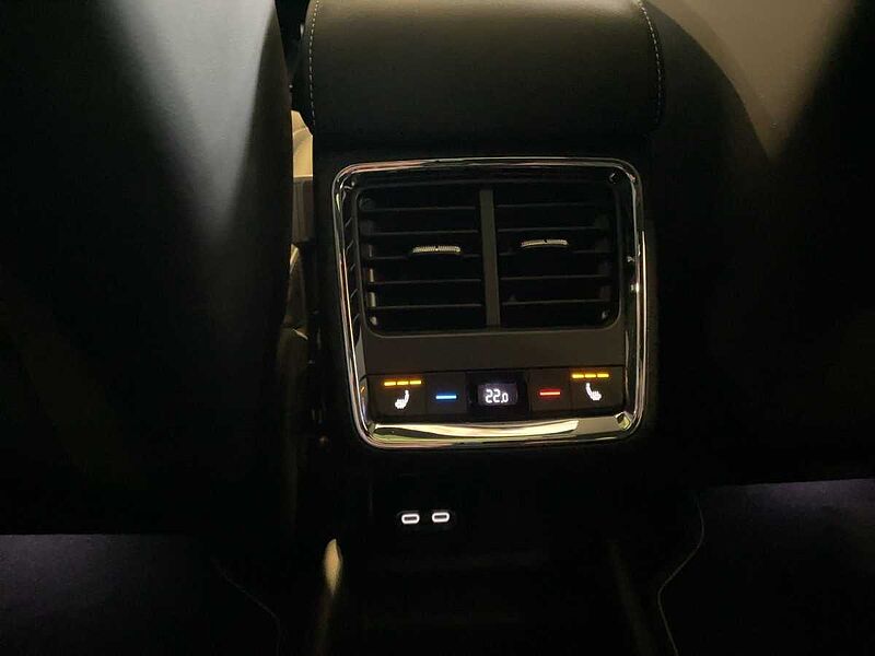 SKODA Enyaq 85 Sportline AHK ACC LED Navi HUD Matrix tline