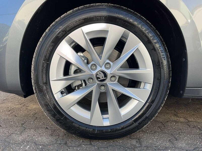 SKODA Octavia Combi 110kW 2.0 TDI Selection ACC Navi W
