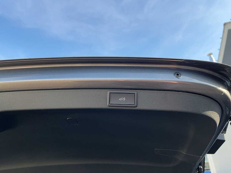 SKODA Octavia Combi 110kW 2.0 TDI Selection ACC Navi W