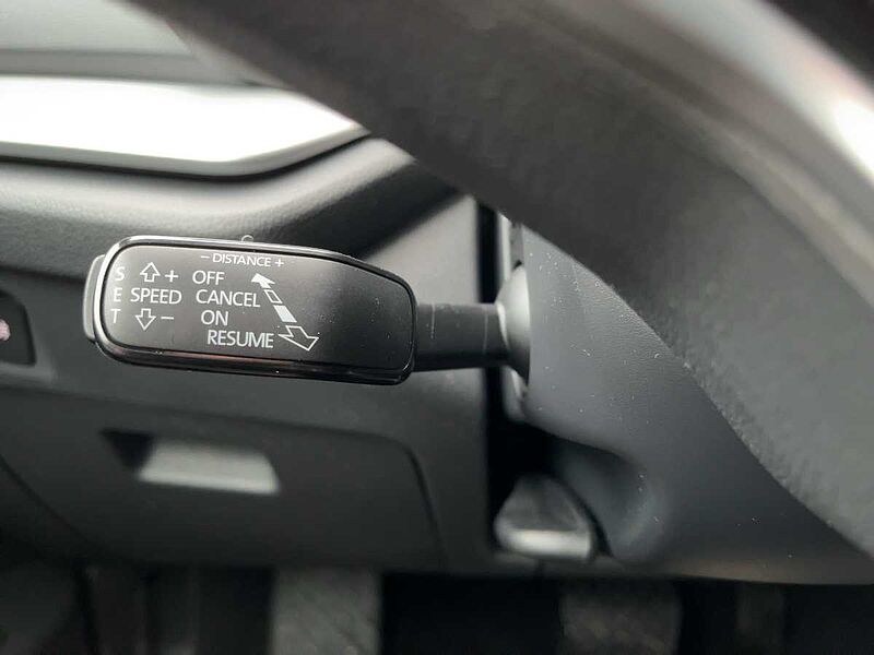 SKODA Octavia Combi 110kW 2.0 TDI Selection ACC Navi W