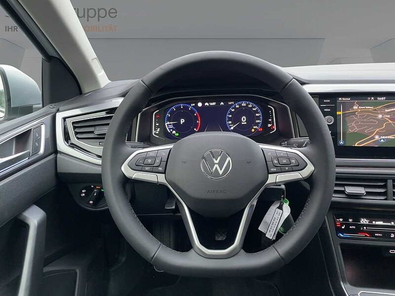 Volkswagen Polo VI 1.0 TSI Style AHK ACC Virt Navi CarPlay Style