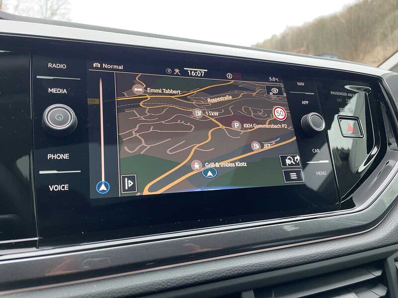 Volkswagen Polo VI 1.0 TSI Style AHK ACC Virt Navi CarPlay Style