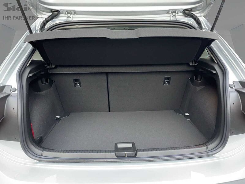 Volkswagen Polo VI 1.0 TSI Style AHK ACC Virt Navi CarPlay Style