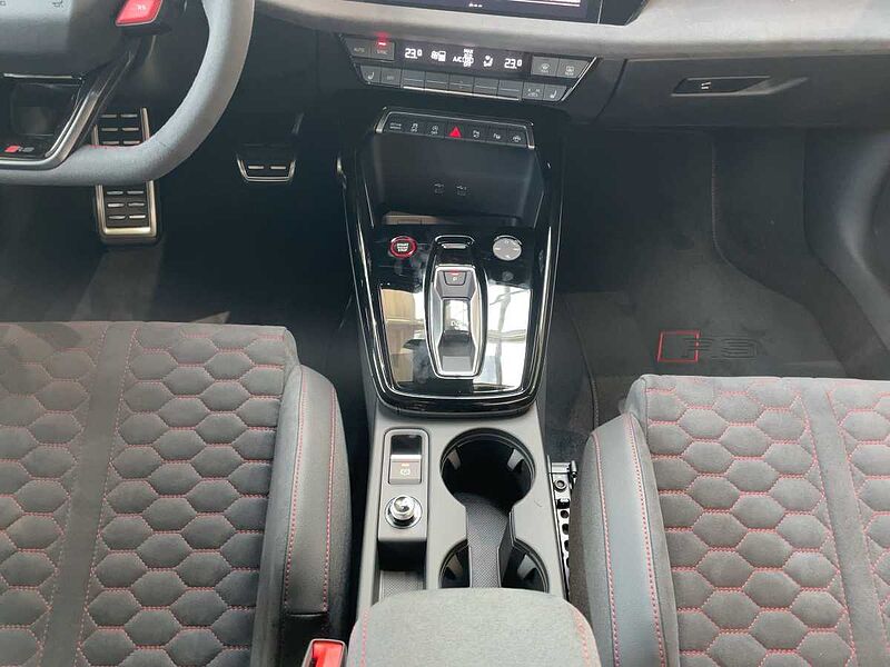 Audi RS 3 Sportback 2.5 quatt. TFSI schale/carb/sono RS3