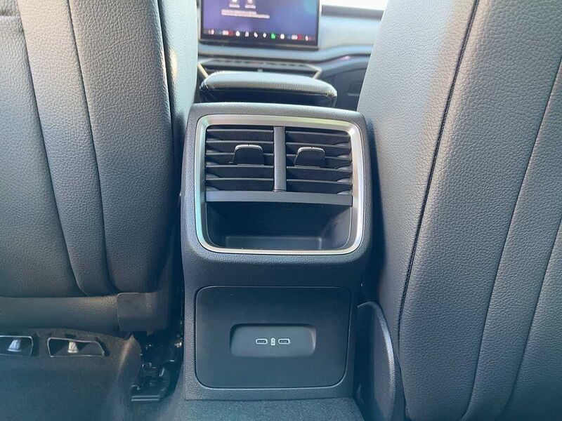 SKODA Octavia Combi 110kW 2.0 TDI Selection ACC Navi W