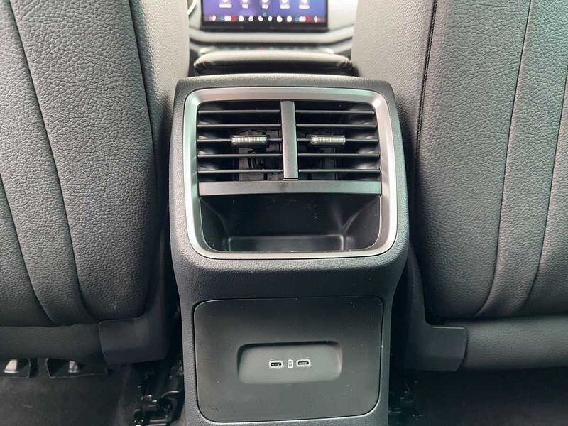 SKODA Octavia Combi 110kW 2.0 TDI Selection ACC Navi W