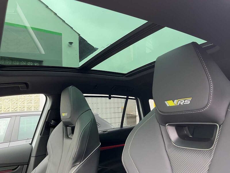 SKODA Enyaq RS Lounge AHK ACC LED Navi HUD Matrix 360