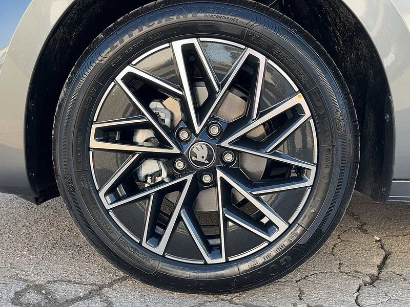 SKODA Octavia Combi 110kW 2.0 TDI Selection ACC Navi W