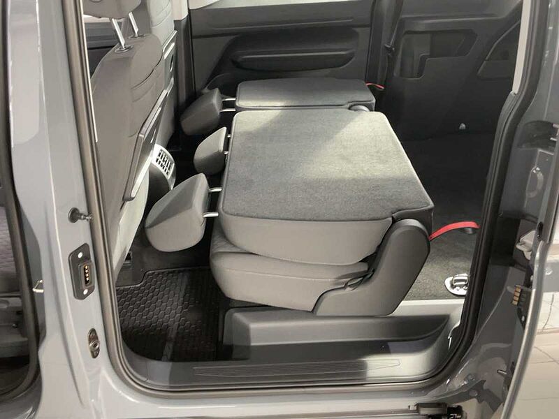 Volkswagen Caddy Maxi Life 7-Sitzer Motor: 90 kW DSG