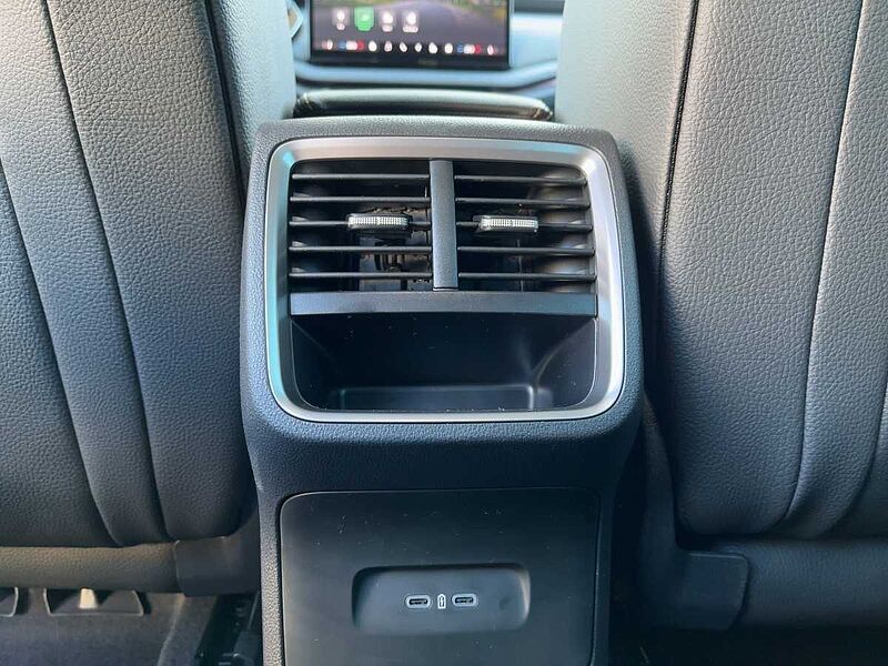 SKODA Octavia Combi 110kW 2.0 TDI Selection ACC Navi W