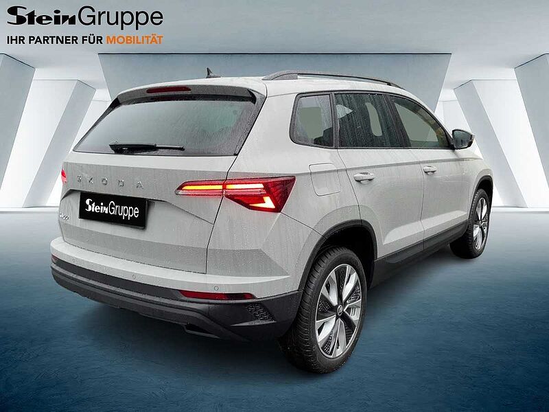 SKODA Karoq 1.5 TSI ACT Selection ACC Navi Virt LED