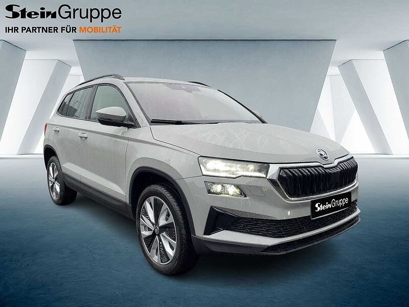 SKODA Karoq 1.5 TSI ACT Selection ACC Navi Virt LED