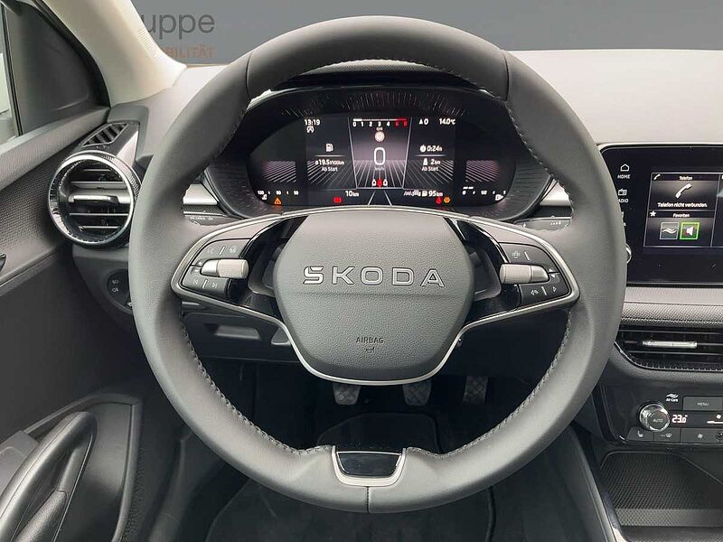SKODA Fabia 1.0 TSI Selection LED PDC