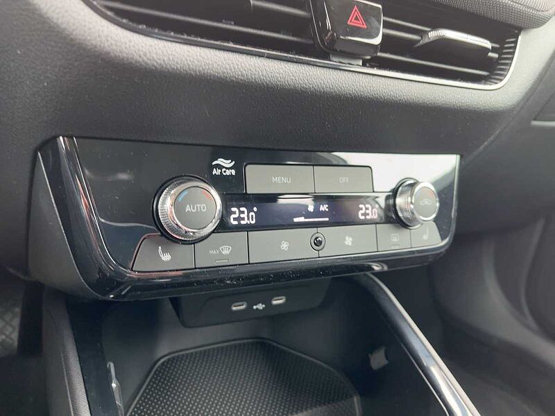 SKODA Fabia 1.0 TSI Selection LED PDC