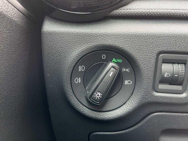 SKODA Fabia 1.0 TSI Selection LED PDC