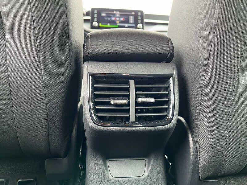SKODA Fabia 1.0 TSI Selection LED PDC