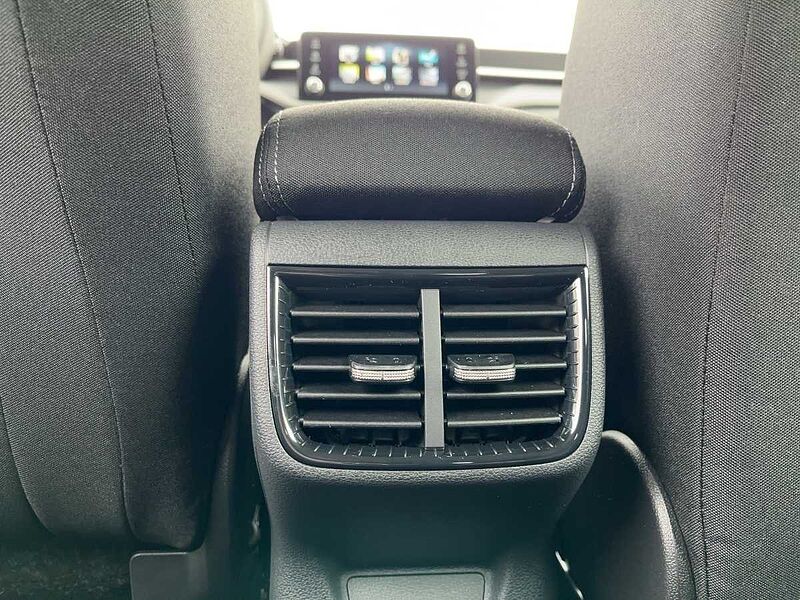 SKODA Fabia 1.0 TSI Selection LED PDC