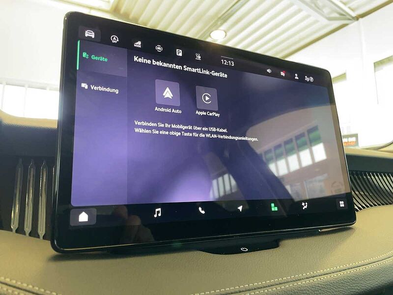 SKODA Superb Combi 2.0 TDI L&K AHK ACC Navi PDC W