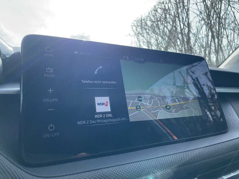 SKODA Fabia 1.0 TSI Selection ACC Navi Virt LED PDC