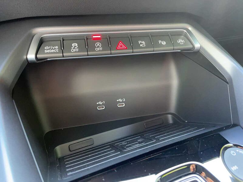 Audi A3 Limousine advanced S tronic LED APP 19ZOLL