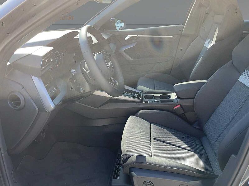 Audi A3 Limousine advanced S tronic LED APP 19ZOLL