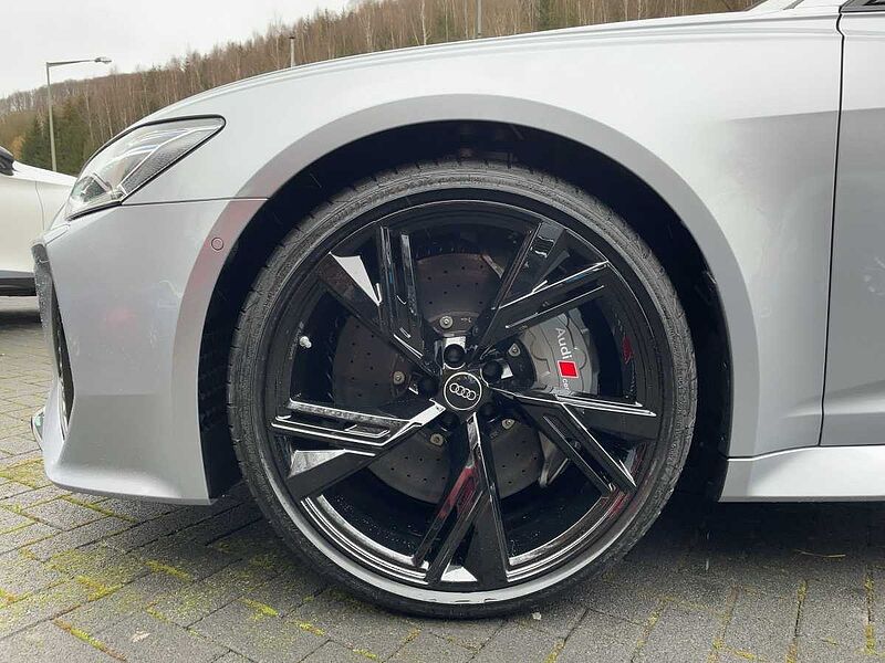 Audi RS 6 Avant quattro KERAMIK AGA B&O PANO MATRIX RS6