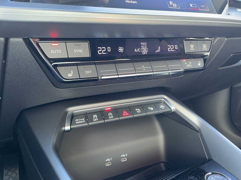 Audi A3 Sportback advanced S tronic SONOS ACC MATRIX