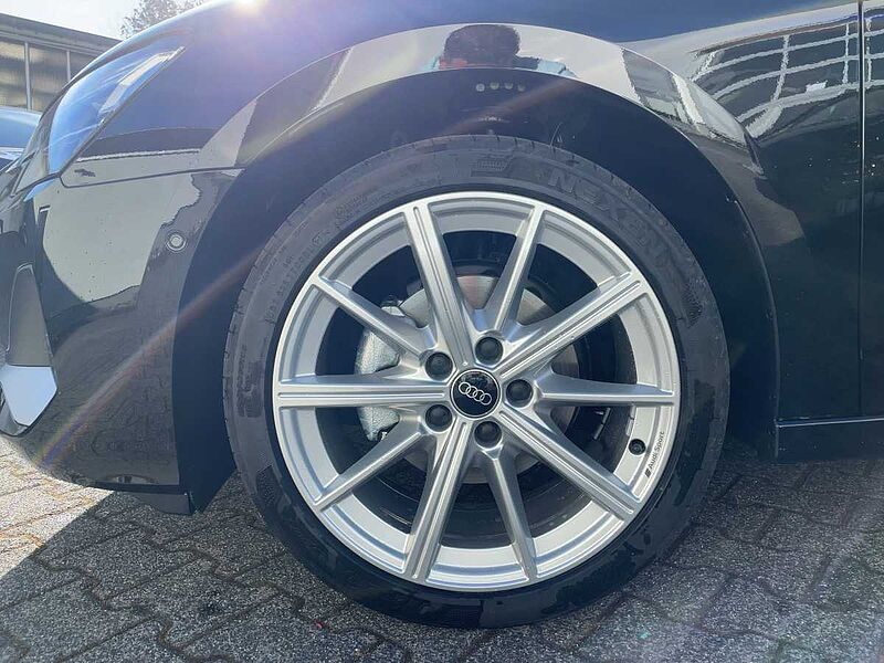 Audi A3 Sportback advanced S tronic SONOS ACC MATRIX