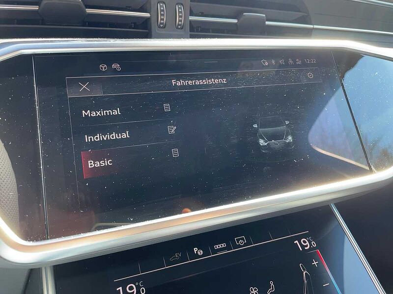 Audi A6 Avant Sline 50TFSIe quattro PANO AHK B&O LED