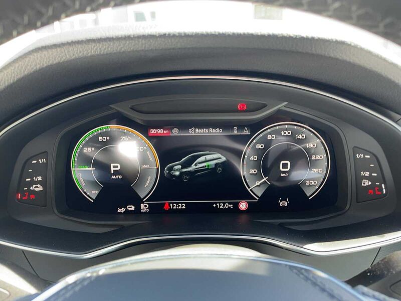 Audi A6 Avant Sline 50TFSIe quattro PANO AHK B&O LED