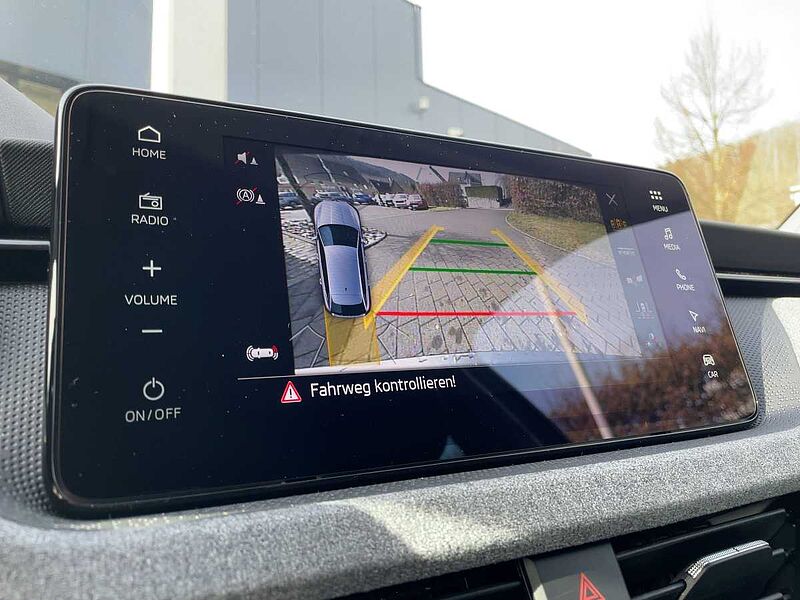 SKODA Scala 1.0 TSI Selection ACC Navi Virt LED PDC