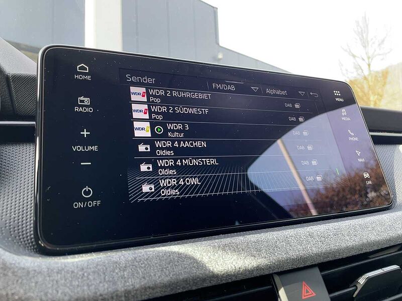SKODA Scala 1.0 TSI Selection ACC Navi Virt LED PDC